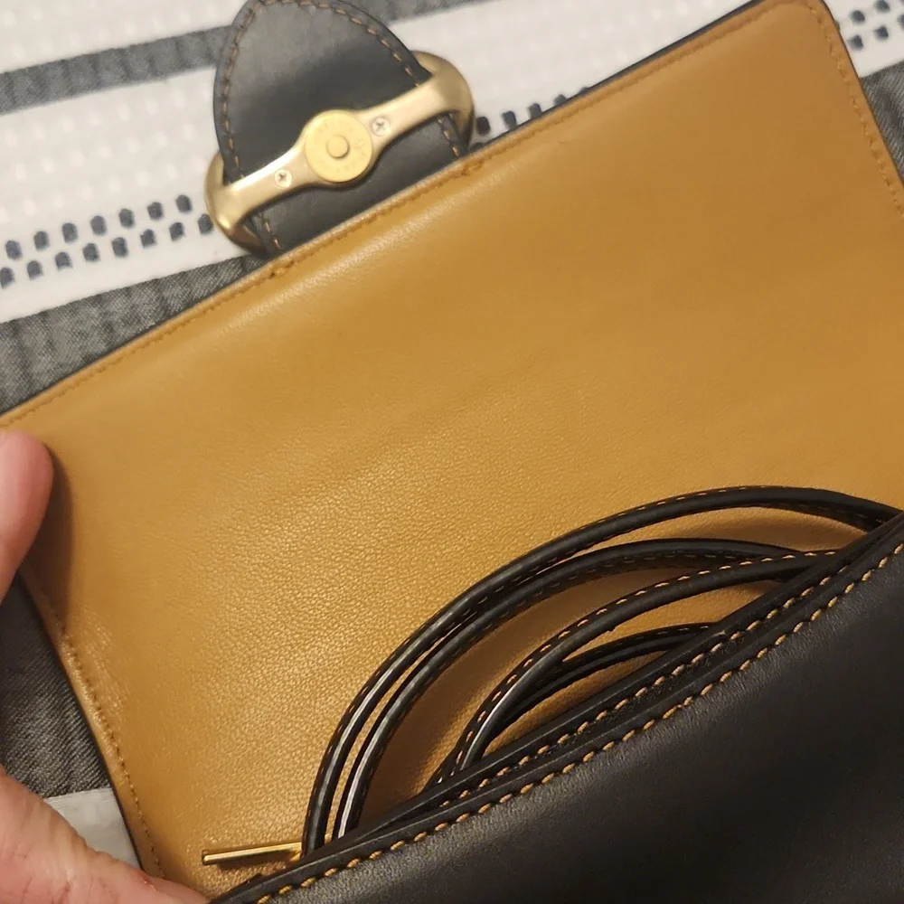 Coach Riley Crossbody bag❤️